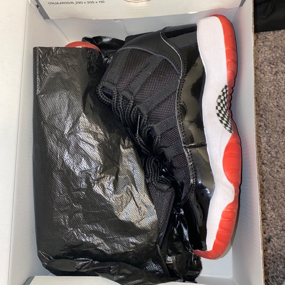 Jordan 11 Bred